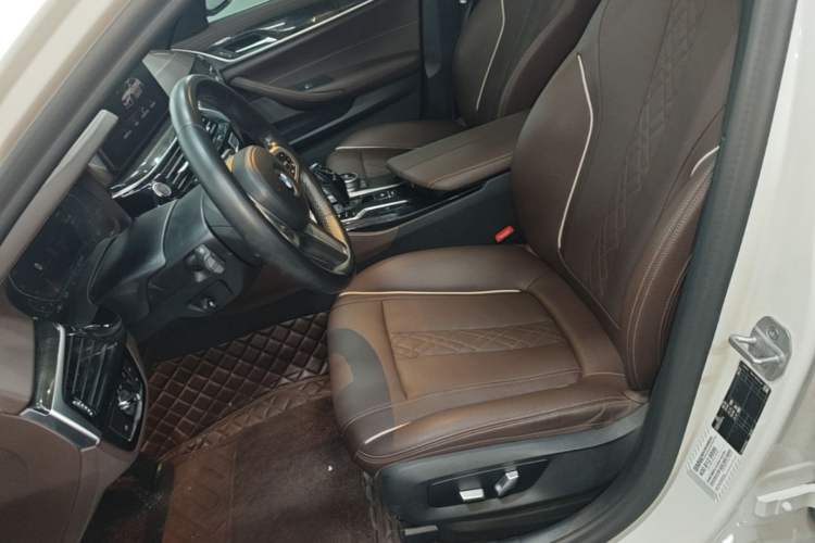 Used BMW 5 Series 2021 Facelifted 525Li M Sport Package Left Front Seat
