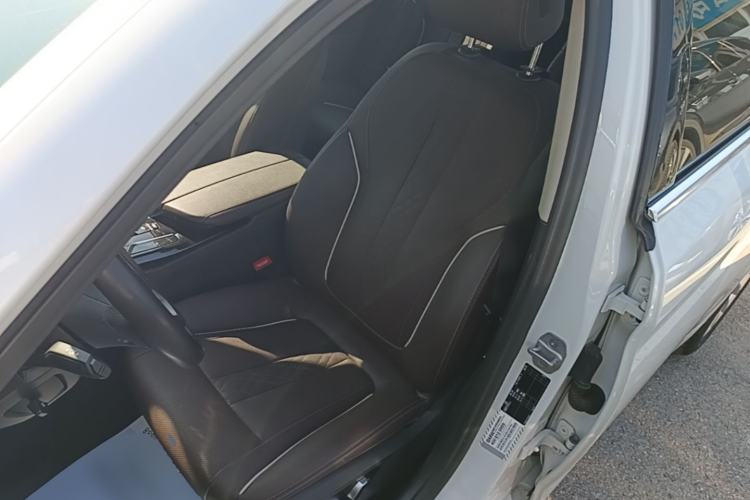 Used BMW 5 Series 2021 525Li Luxury Package Left Front Seat