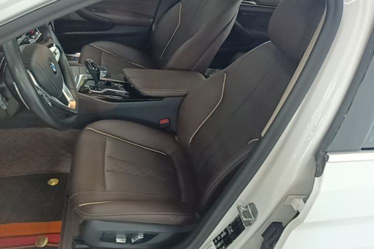 Used BMW 5 Series 2021 530Li xDrive Luxury Package Left Front Seat