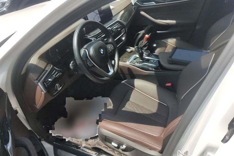 Used BMW 5 Series 2021 525Li Luxury Package Left Front Seat