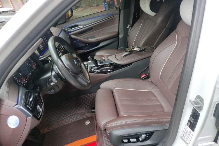 Used BMW 5 Series 2021 530Li Luxury Edition M Sport Package Left Front Seat