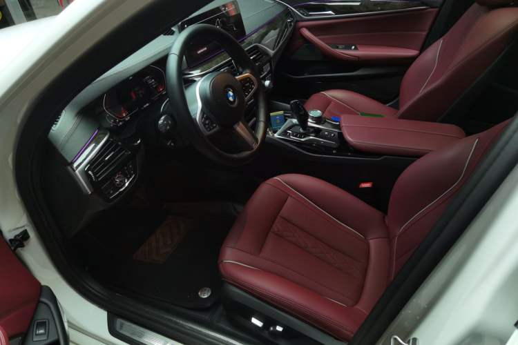 Used BMW 5 Series 2021 Facelifted 525Li M Sport Package Left Front Seat