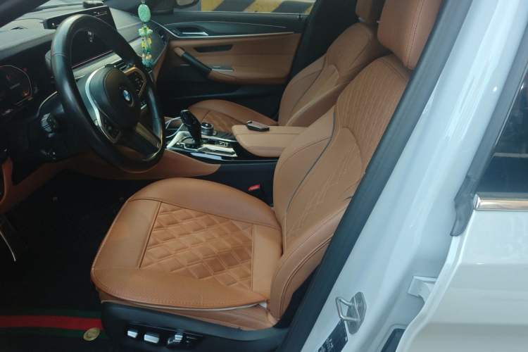 Used BMW 5 Series 2021 530Li Luxury Edition M Sport Package Left Front Seat