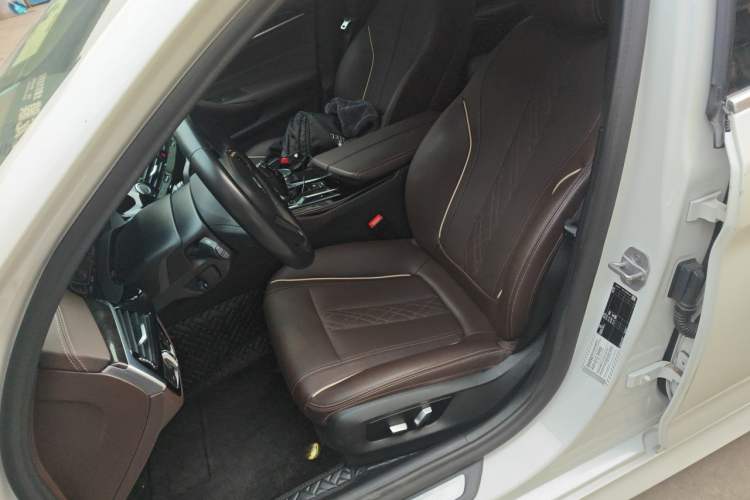 Used BMW 5 Series 2021 Facelifted 525Li M Sport Package Left Front Seat