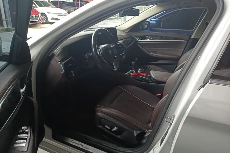 Used BMW 5 Series 2021 525Li Luxury Package Left Front Seat