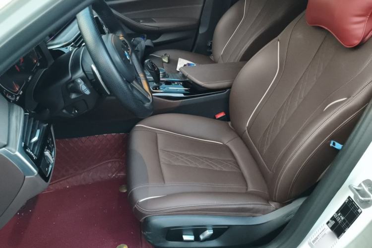 Used BMW 5 Series 2021 530Li Leading Model M Sport Package Left Front Seat