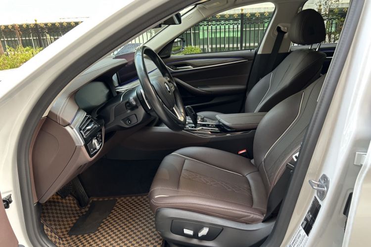 Used BMW 5 Series 2021 530Li Leading Luxury Package Left Front Seat