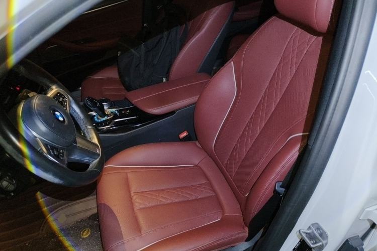 Used BMW 5 Series 2021 530Li Leading Model M Sport Package Left Front Seat