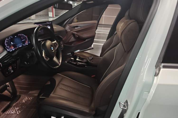 Used BMW 5 Series 2021 530Li Leading Model M Sport Package Left Front Seat