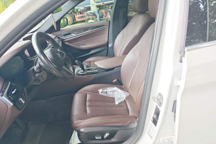 Used BMW 5 Series 2021 Facelifted 525Li M Sport Package Left Front Seat