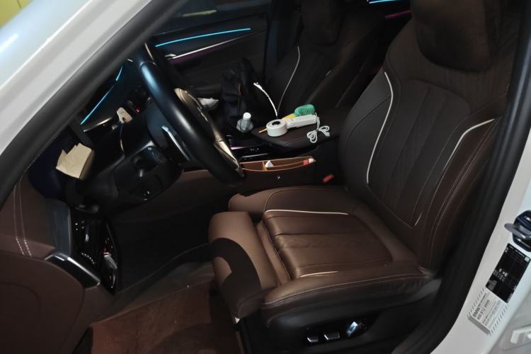 Used BMW 5 Series 2021 530Li Luxury Edition M Sport Package Left Front Seat
