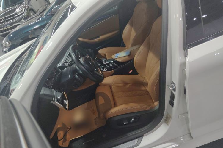 Used BMW 5 Series 2021 525i M Sport Package Left Front Seat