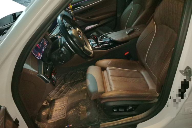 Used BMW 5 Series 2021 530Li Luxury Edition M Sport Package Left Front Seat