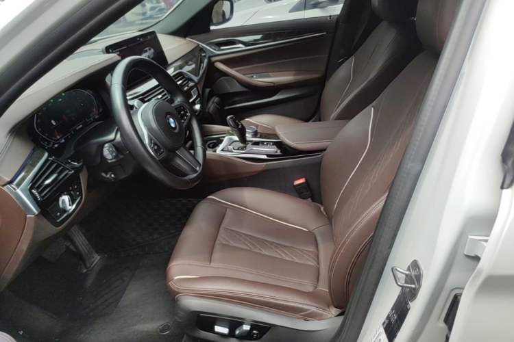 Used BMW 5 Series 2021 Facelifted 525Li M Sport Package Left Front Seat