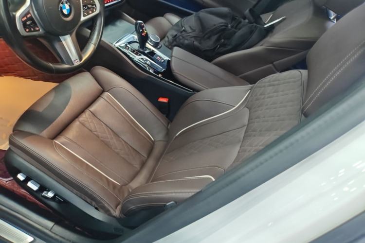 Used BMW 5 Series 2021 530Li Luxury Edition M Sport Package Left Front Seat