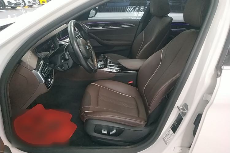 Used BMW 5 Series 2021 525Li M Sport Package Left Front Seat