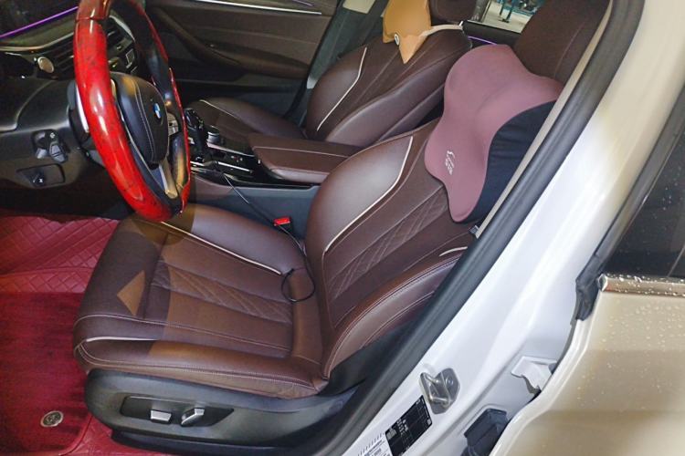 Used BMW 5 Series 2021 Restyled 530Li Leading Edition Luxury Package Left Front Seat