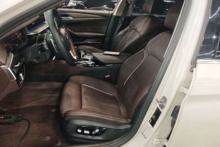 Used BMW 5 Series 2021 530Li Luxury Edition Premium Package Left Front Seat