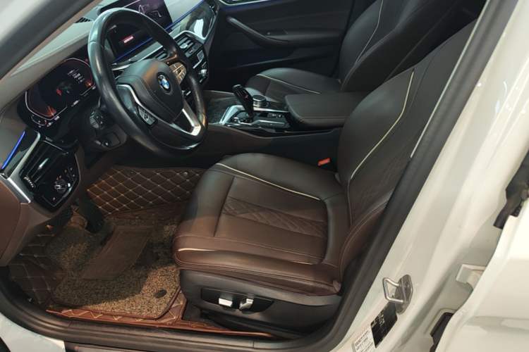 Used BMW 5 Series 2021 525Li Luxury Package Left Front Seat