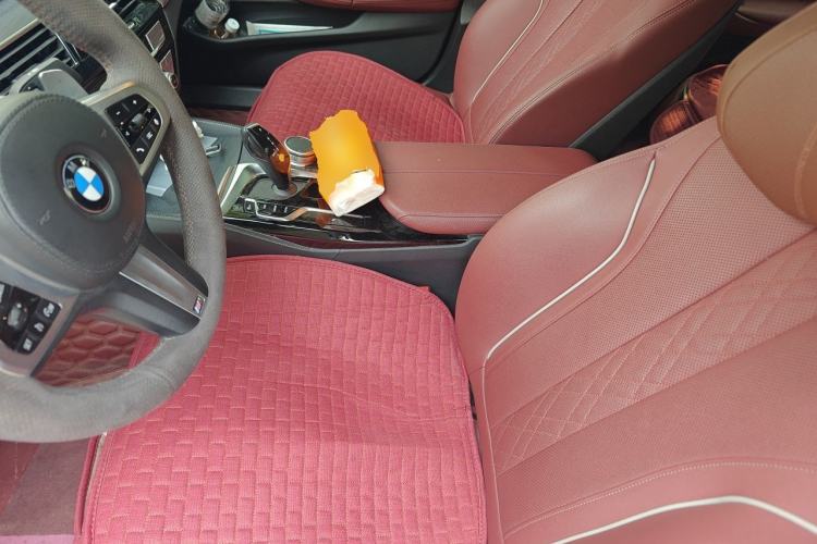 Used BMW 5 Series 2021 Facelifted 530Li Leading Edition M Sport Package Left Front Seat