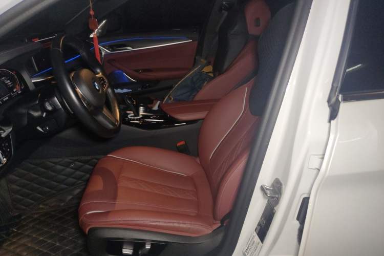 Used BMW 5 Series 2021 530Li Leading Model M Sport Package Left Front Seat