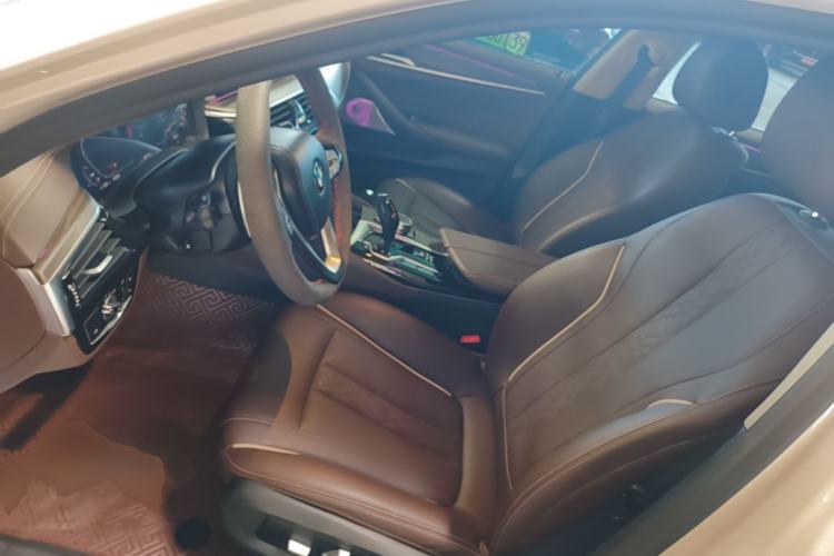 Used BMW 5 Series 2021 530Li Leading Luxury Package Left Front Seat