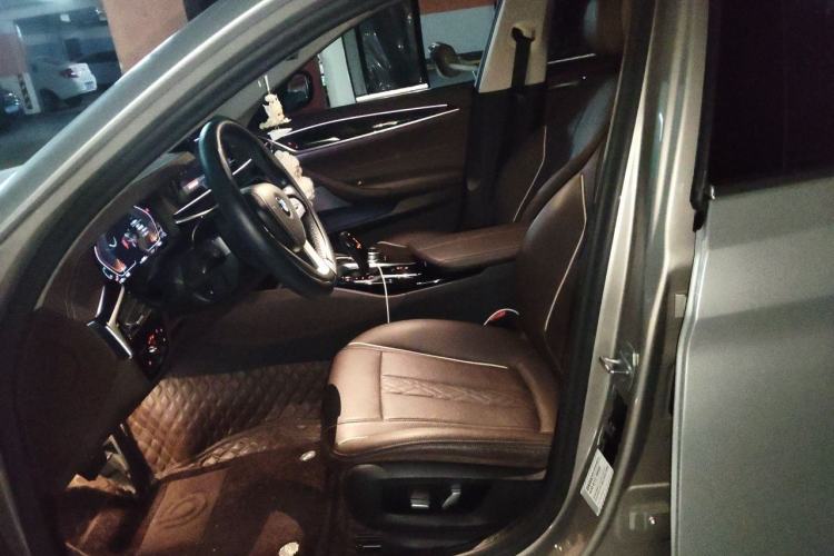 Used BMW 5 Series 2021 525Li Luxury Package Left Front Seat