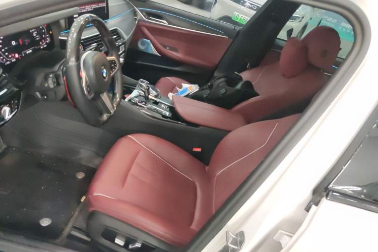 Used BMW 5 Series 2021 530Li Leading Model M Sport Package Left Front Seat