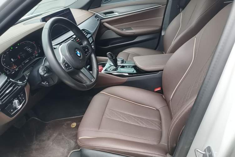 Used BMW 5 Series 2021 530Li Leading Model M Sport Package Left Front Seat