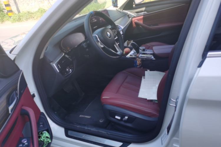 Used BMW 5 Series 2021 530Li xDrive Luxury Package Left Front Seat