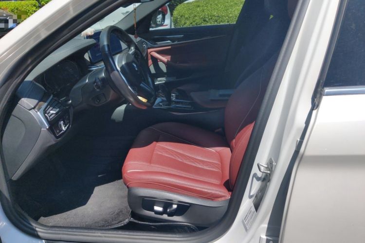 Used BMW 5 Series 2021 525Li M Sport Package Left Front Seat