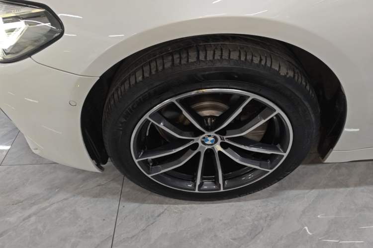 Used BMW 5 Series 2021 Facelifted 525Li M Sport Package Left Front Wheel Hub