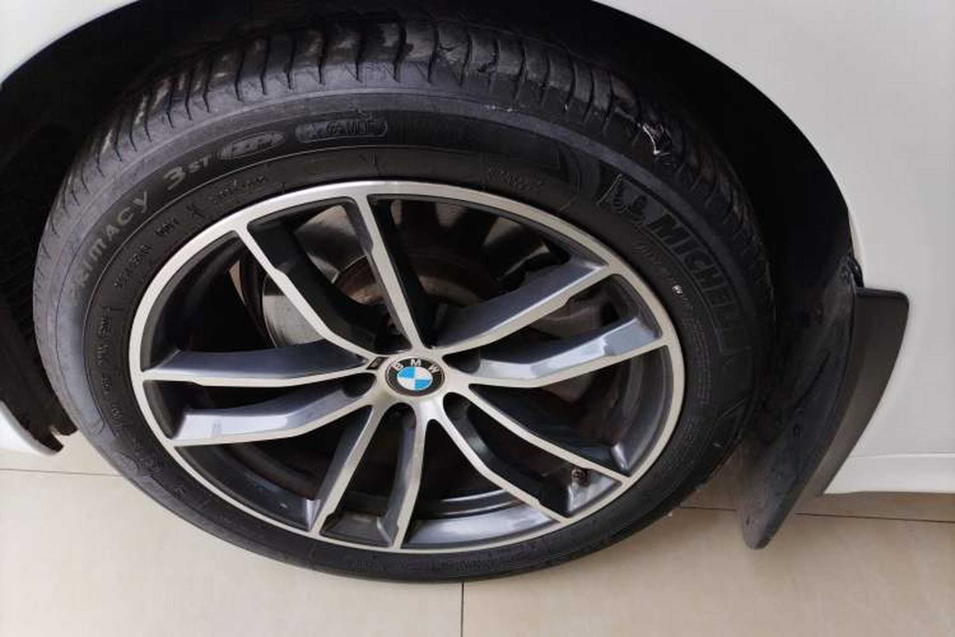 Used BMW 5 Series 2021 525Li M Sport Package Left Front Wheel Hub