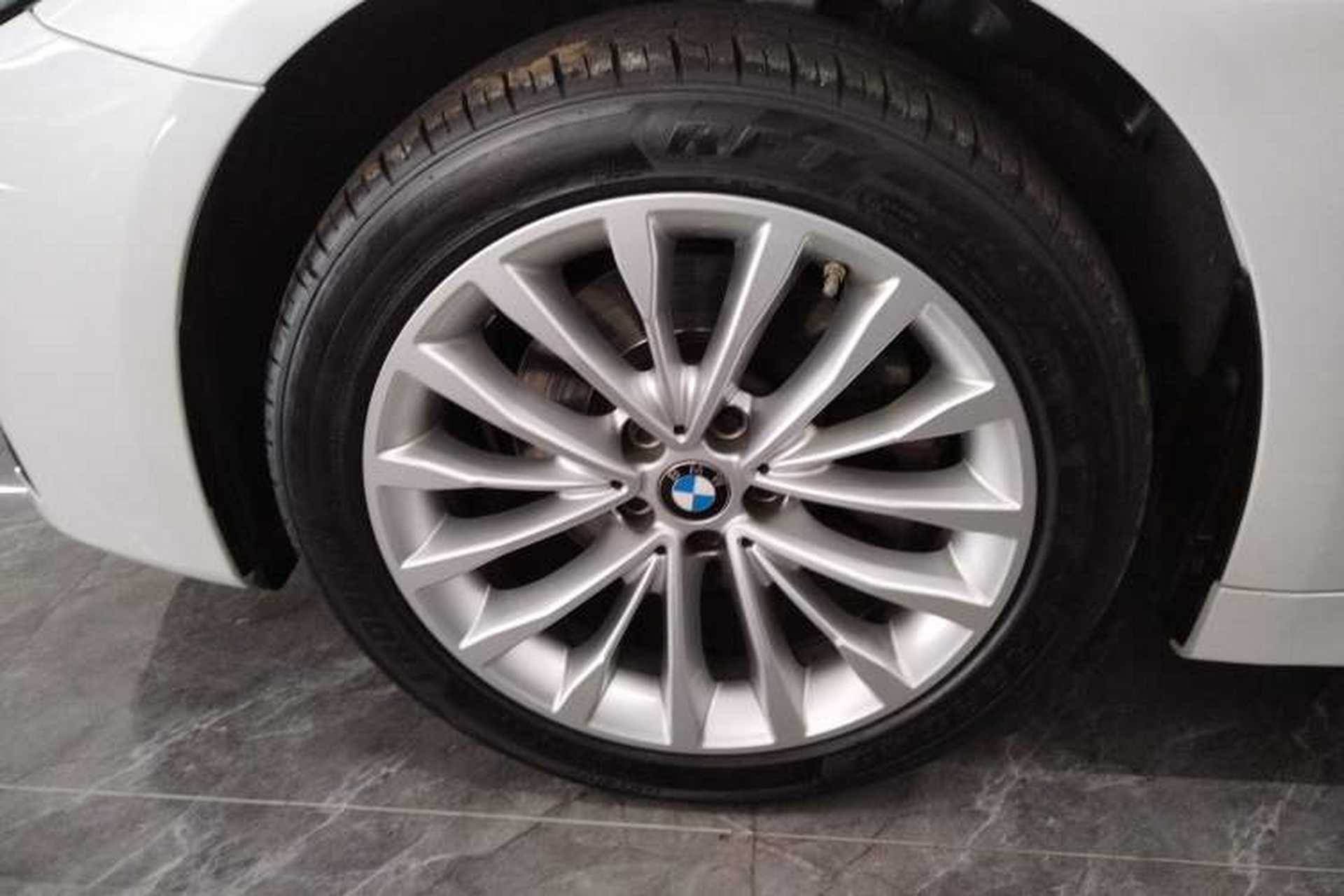 Used BMW 5 Series 2021 Updated Version 525Li Luxury Package Left Front Wheel Hub