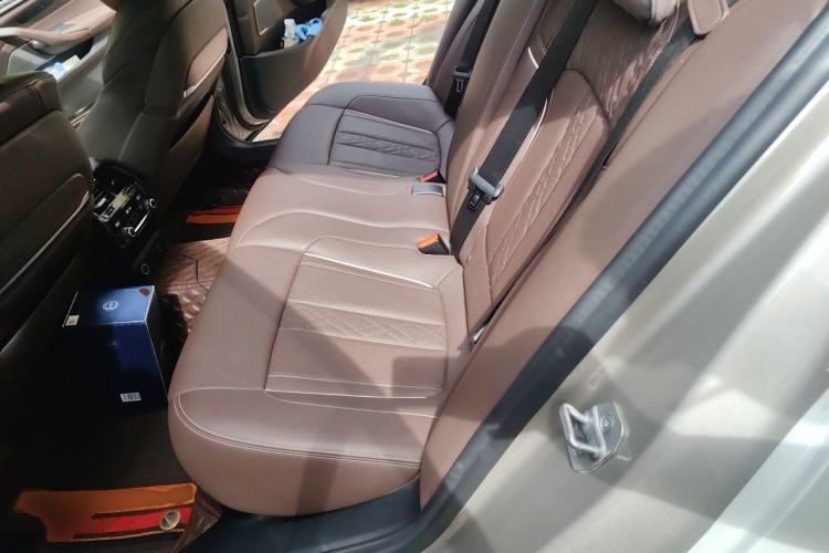 Used BMW 5 Series 2021 530Li Luxury Edition Premium Package Left Rear Seat