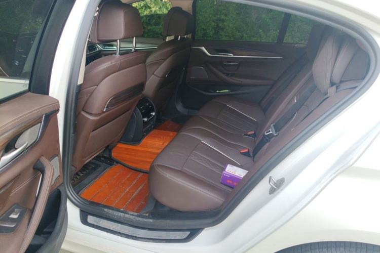 Used BMW 5 Series 2021 530Li Luxury Edition Premium Package Left Rear Seat