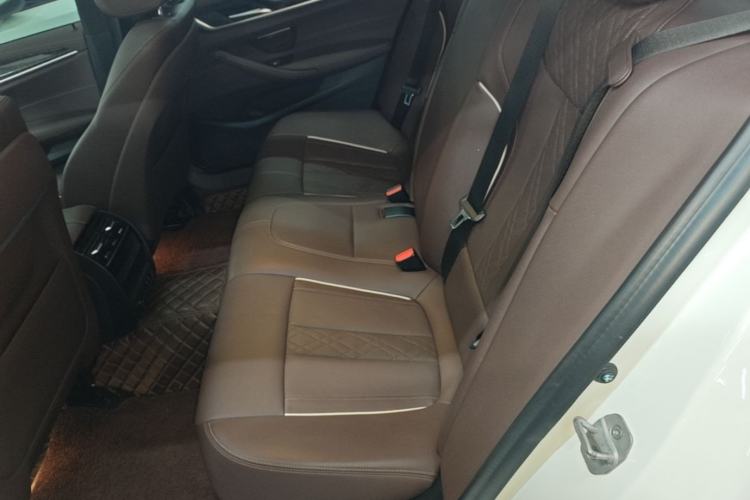 Used BMW 5 Series 2021 Facelifted 525Li M Sport Package Left Rear Seat