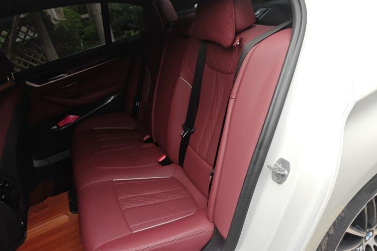 Used BMW 5 Series 2021 530Li xDrive Luxury Package Left Rear Seat