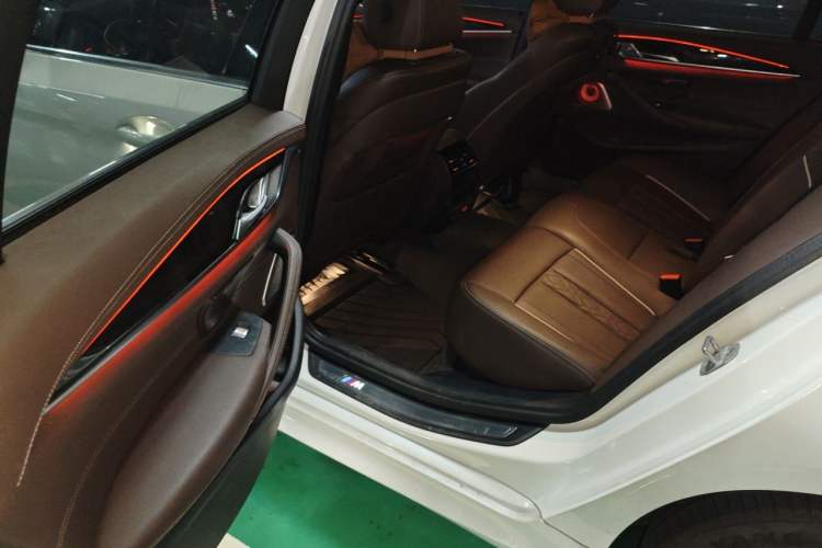 Used BMW 5 Series 2021 525Li M Sport Package Left Rear Seat