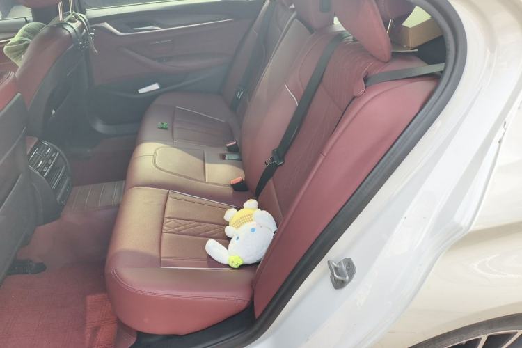 Used BMW 5 Series 2021 530Li Leading Model M Sport Package Left Rear Seat
