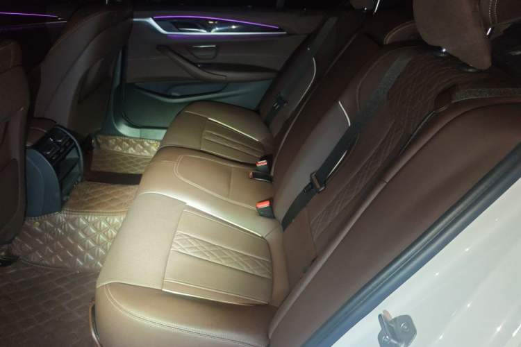 Used BMW 5 Series 2021 Facelifted 525Li M Sport Package Left Rear Seat