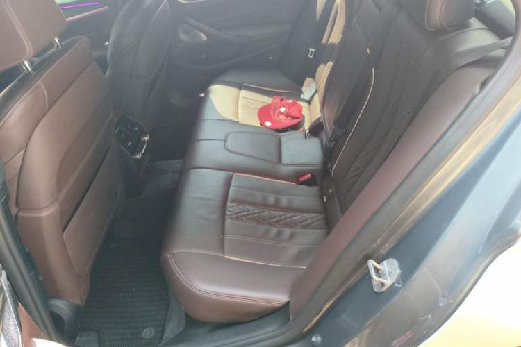 Used BMW 5 Series 2021 Restyled 540i Sport Line with M Sports Package Left Rear Seat