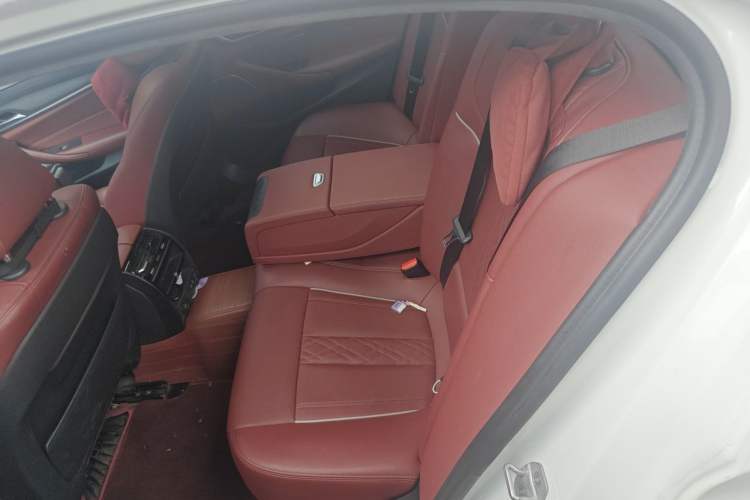 Used BMW 5 Series 2021 530Li Leading Model M Sport Package Left Rear Seat