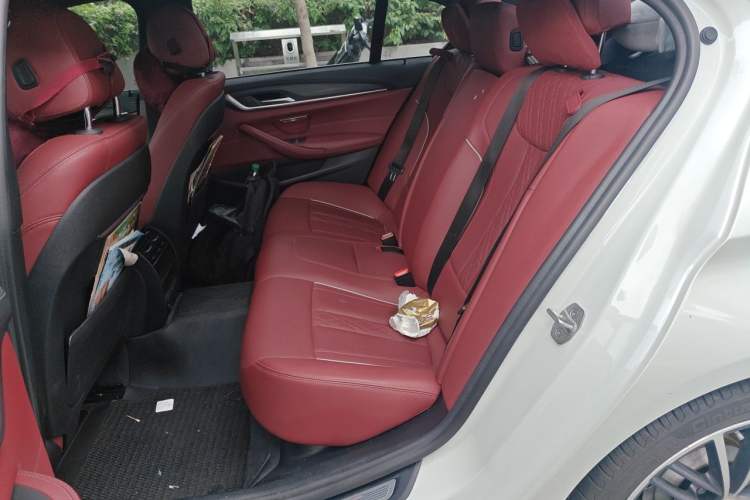 Used BMW 5 Series 2021 530Li Leading Model M Sport Package Left Rear Seat