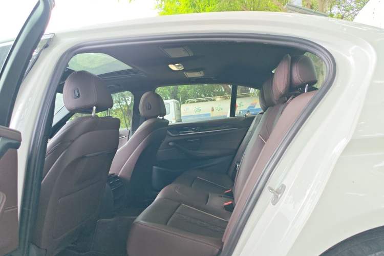 Used BMW 5 Series 2021 Facelifted 525Li M Sport Package Left Rear Seat