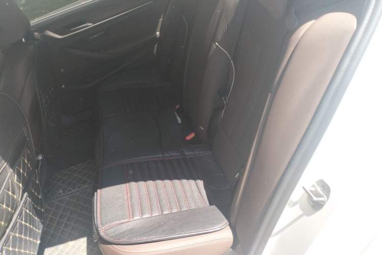 Used BMW 5 Series 2021 530Li Leading Luxury Package Left Rear Seat