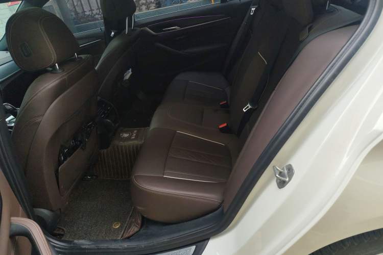 Used BMW 5 Series 2021 530Li Leading Model M Sport Package Left Rear Seat