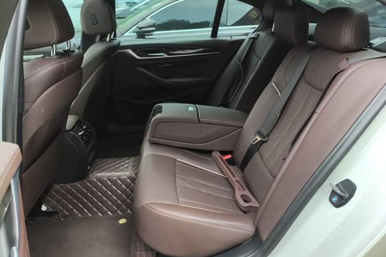 Used BMW 5 Series 2021 525Li M Sport Package Left Rear Seat