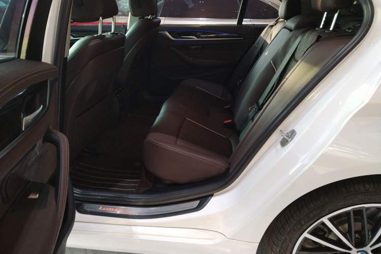 Used BMW 5 Series 2021 Updated Version 525Li Luxury Package Left Rear Seat