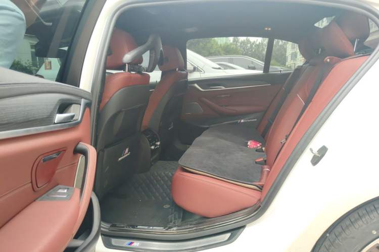 Used BMW 5 Series 2021 530Li xDrive M Sport Package Left Rear Seat